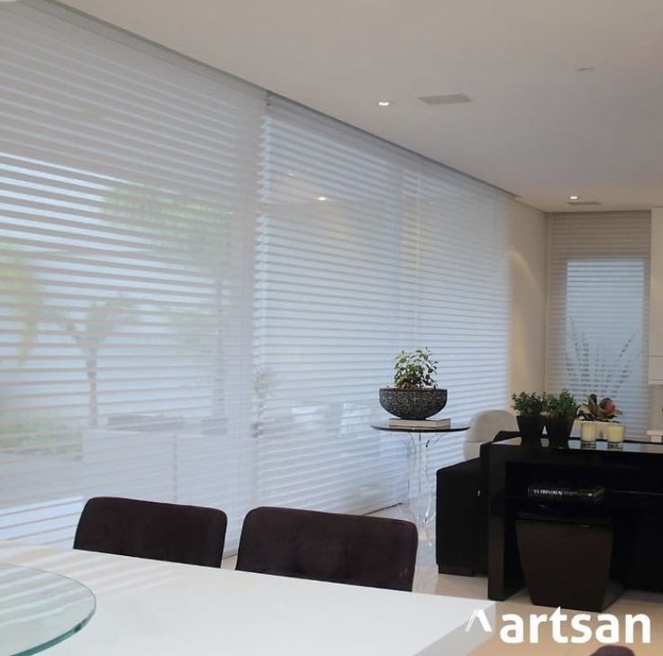 Cortina triple shade para control suave de luz